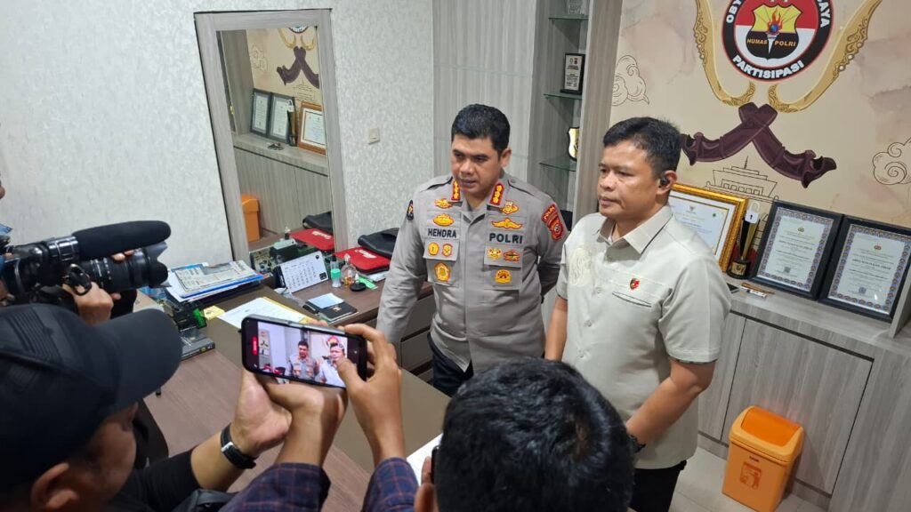 WhatsApp Image 2025-10-15 at 20.17.12