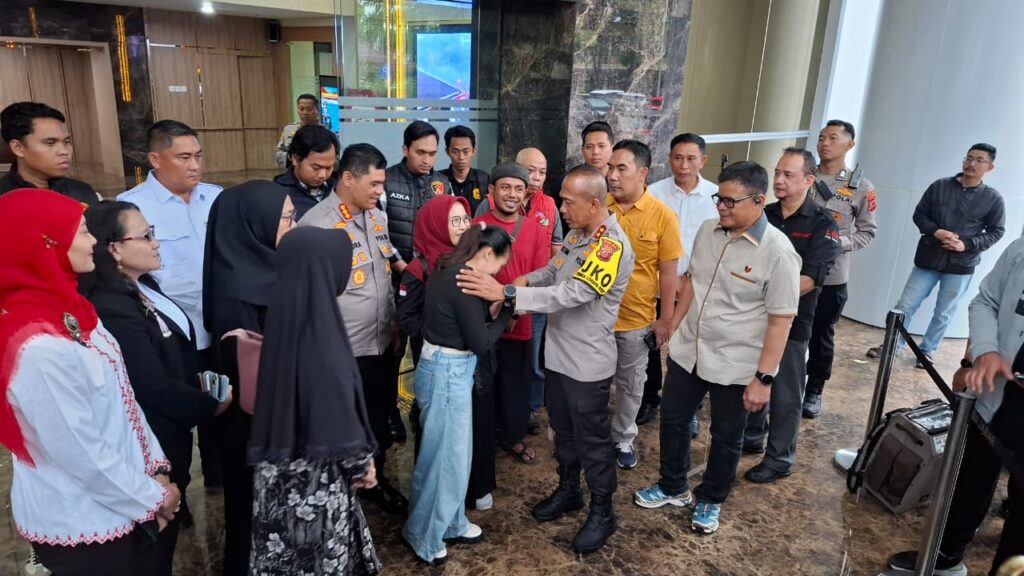 WhatsApp Image 2025-11-18 at 19.46.54